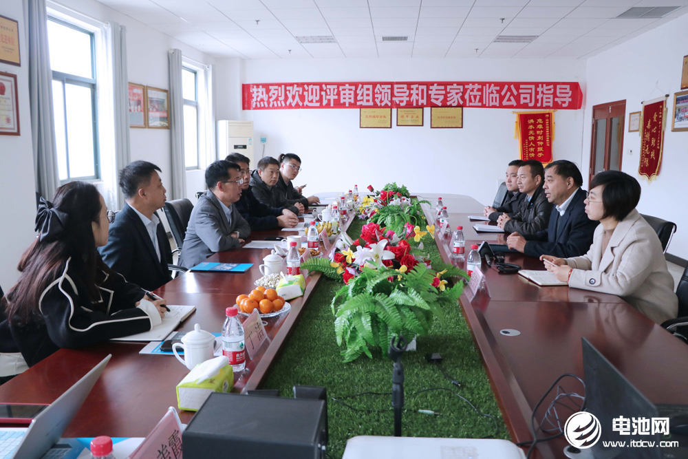 中國電池新能源產業鏈調研團一行參觀考察河南華瑞