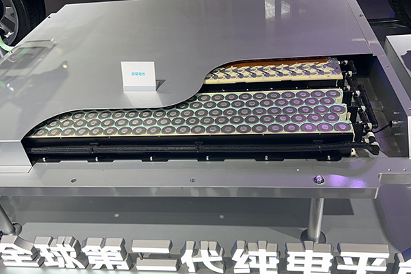 上海車展現(xiàn)場(chǎng)花式“內(nèi)卷” A0級(jí)將成為下一個(gè)增長(zhǎng)點(diǎn)