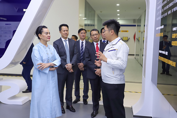 國際能源巨頭萬浦集團投資入股 蜂巢能源加速拓展海外市場 國際能源巨頭萬浦集團投資入股 蜂巢能源加速拓展海外市場