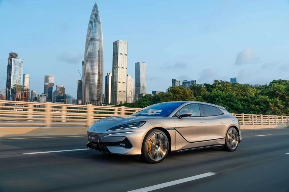 4月新能源車市戰(zhàn)報：小米汽車交付回落 新能源品牌漲跌互現(xiàn)